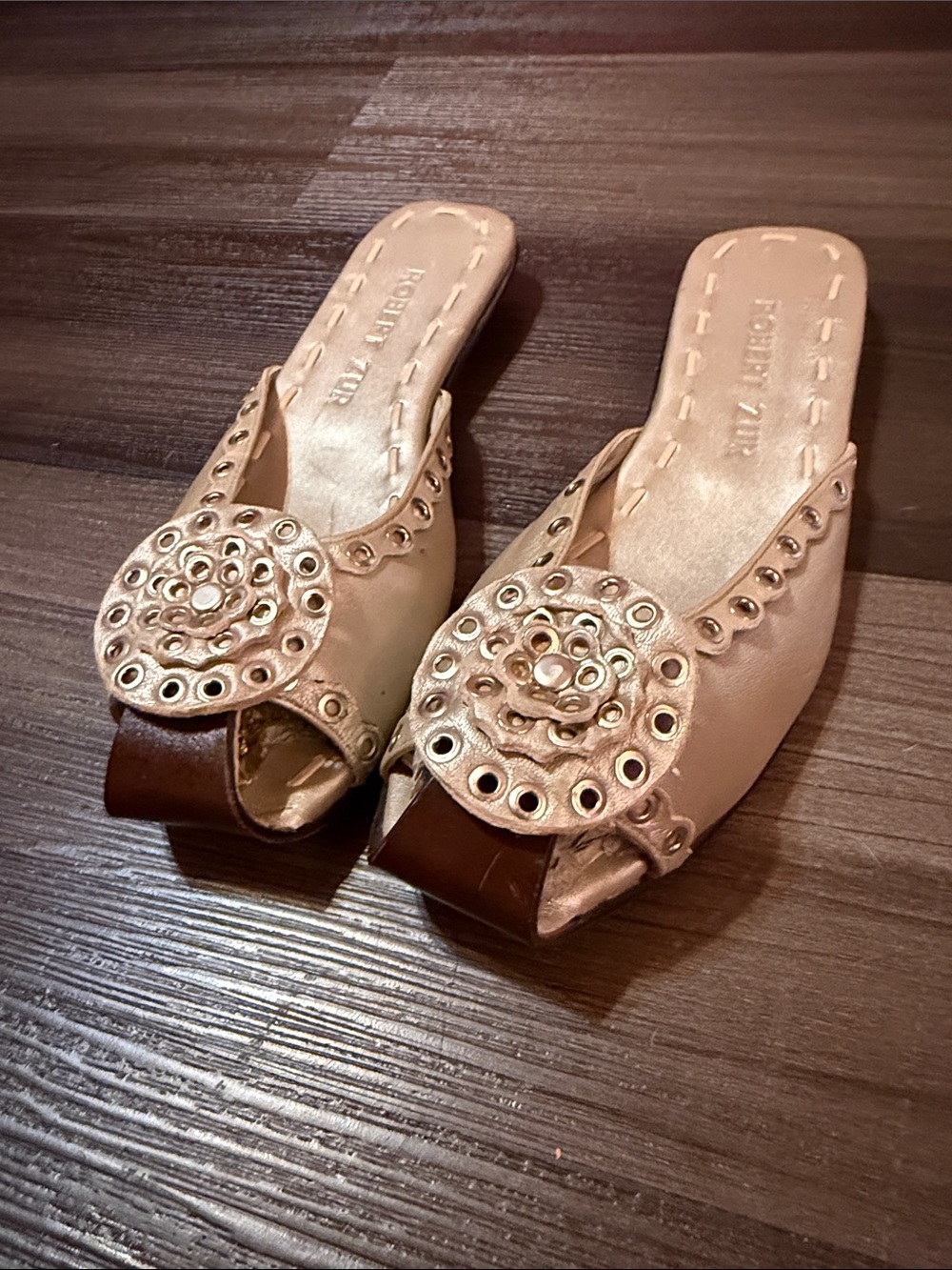 Robert Zur Cream and Gold Open-Toe Slide Sandals with Decorative Medallions